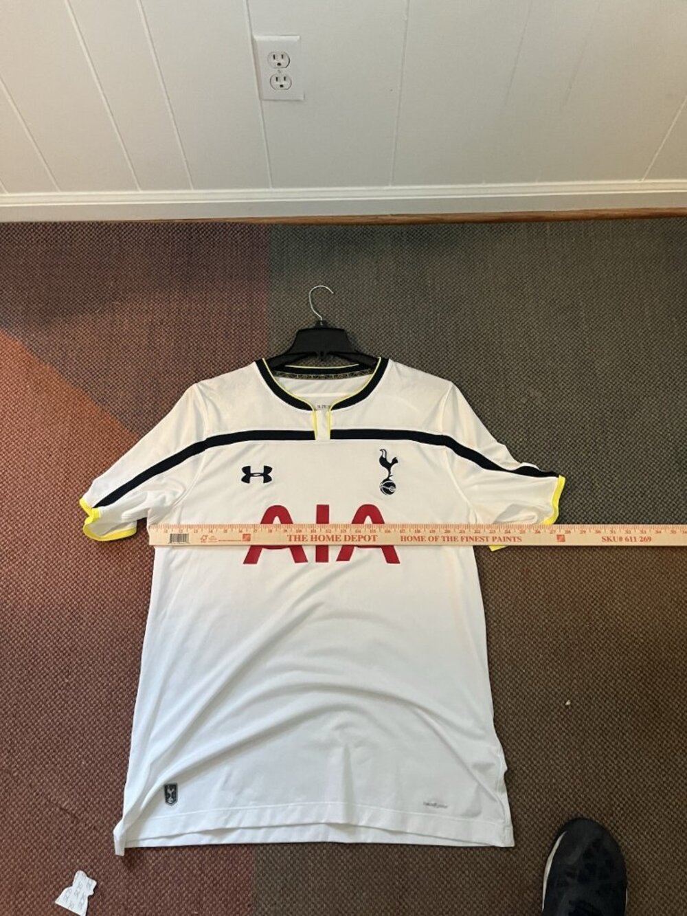 Under Armour Tottenham Hotspur White Soccer Jersey with Navy and Yellow Trim - Picture 3 of 5